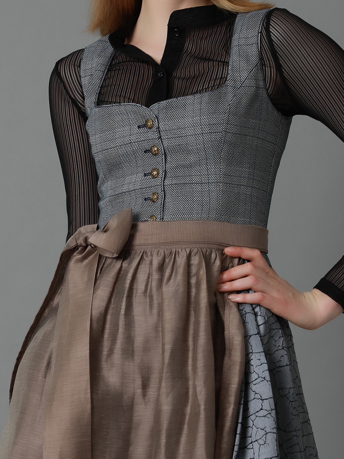 Dirndl mit Hakenverschluss in Grau