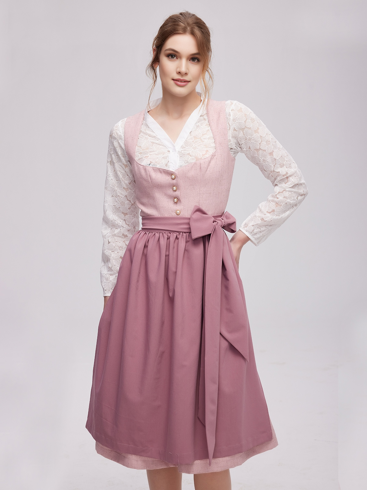 Dirndl Violett in eleganter Ausführung