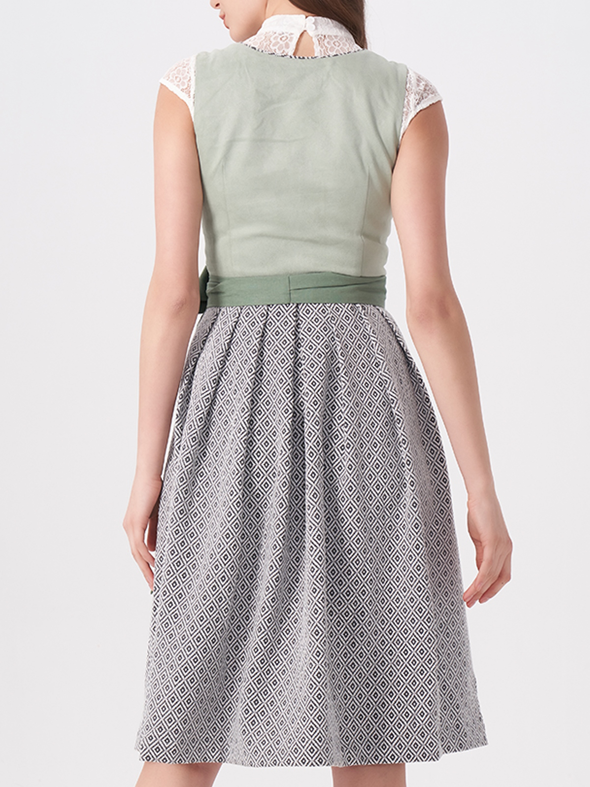 Dirndlbluse für hochgeschlossenes Dirndl
