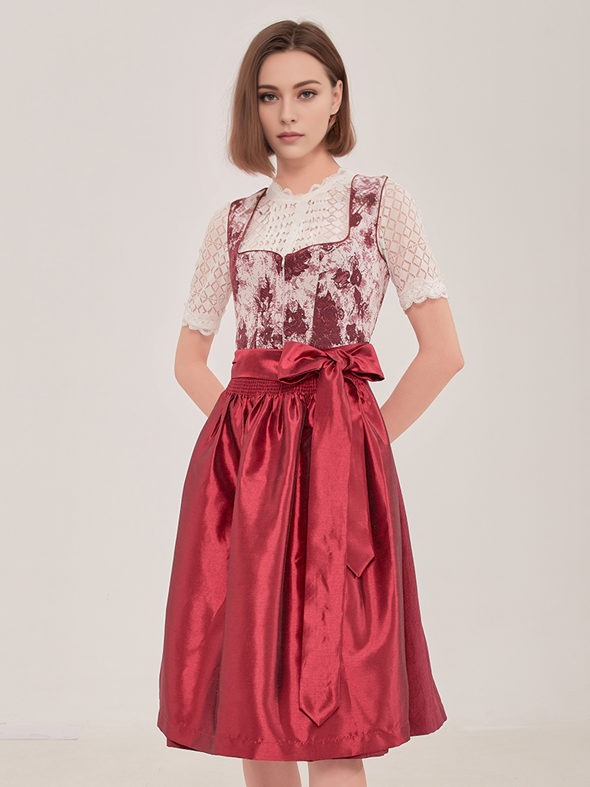 Dirndl Julia in Rot
